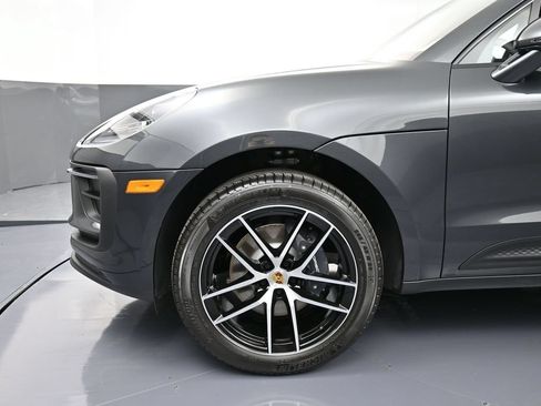 Certified 2026 Porsche Macan AWD/4WD image 12