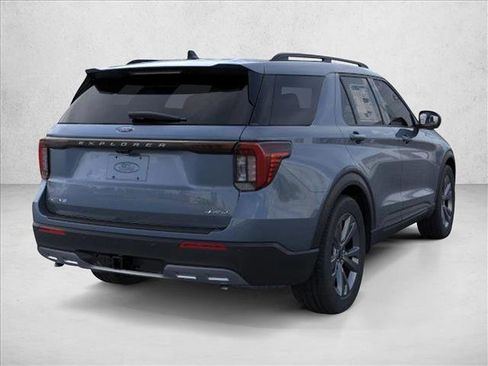 New 2026 Ford Explorer Active image 8