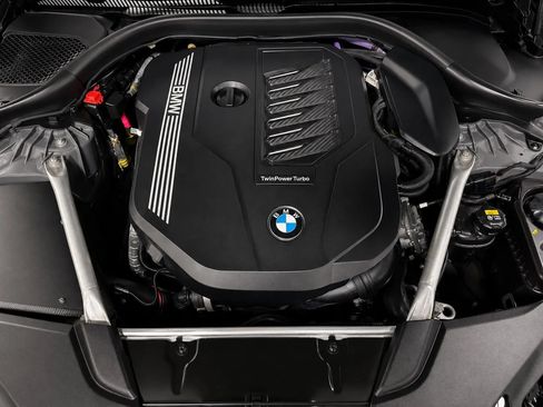 Used 2022 BMW 540i w/ M Sport Package RWD image 32