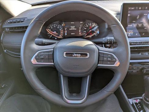 Used 2023 Jeep Compass Altitude w/ Convenience Group image 9