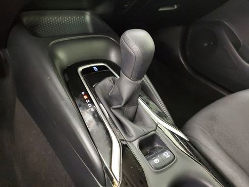 Used 2020 Toyota Corolla LE image 30