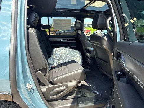 New 2026 Jeep Grand Wagoneer Limited AWD/4WD image 27