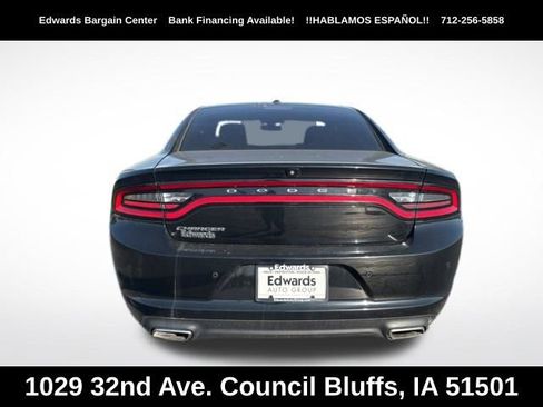 Used 2019 Dodge Charger SXT RWD image 6