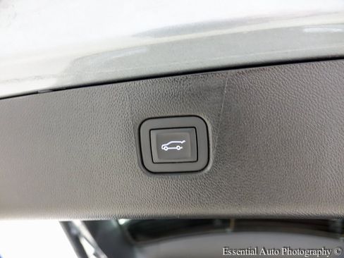 Certified 2025 Chevrolet Blazer RS image 23