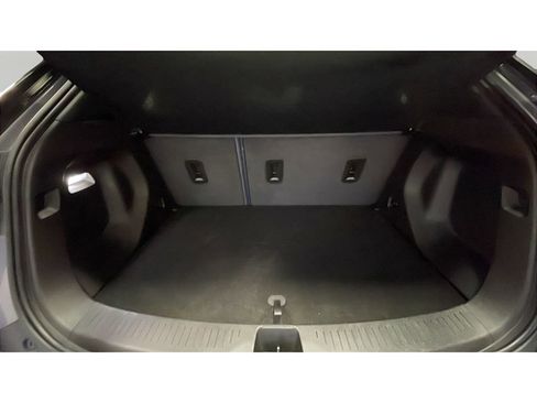 Used 2022 Chevrolet Bolt EUV LT w/ Convenience Package image 15