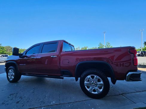 Used 2022 Chevrolet Silverado 2500 LTZ w/ LTZ Premium Package AWD/4WD image 5