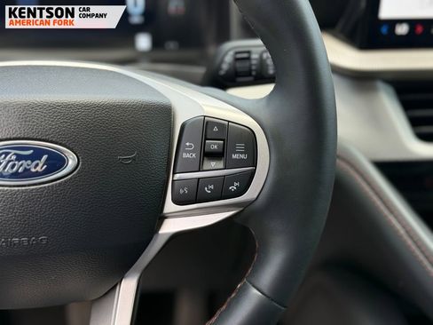 Used 2025 Ford Explorer Active w/ Active Comfort Package AWD/4WD image 13