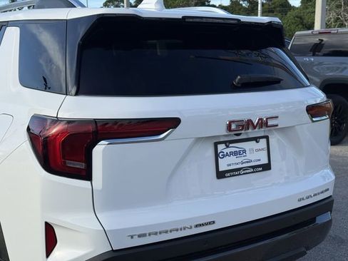 Used 2026 GMC Terrain Elevation w/ Elevation Premium Package AWD/4WD image 11