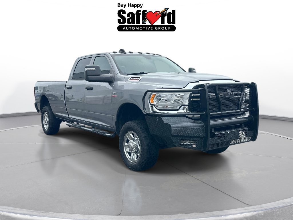 Used 2024 RAM 2500 Tradesman w/ Chrome Appearance Group AWD/4WD image 9