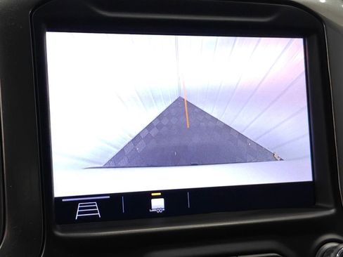 Used 2019 Chevrolet Silverado 1500 LT Trail Boss image 8