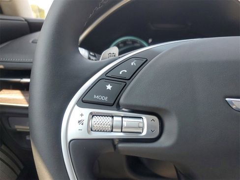 New 2023 Genesis G80 image 13