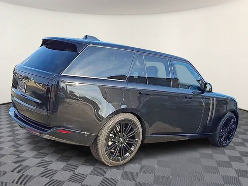 Used 2024 Land Rover Range Rover SE image 8
