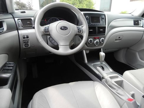 Used 2012 Subaru Forester 2.5X Limited image 32