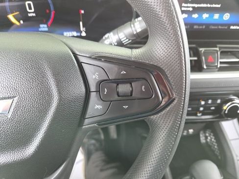 Used 2025 Chevrolet TrailBlazer LT AWD/4WD image 49