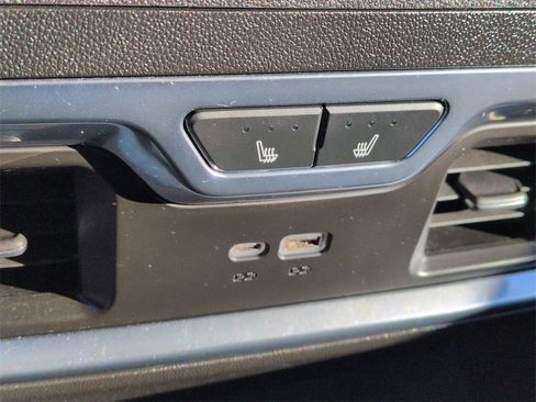 Used 2024 Chevrolet Silverado 1500 High Country w/ High Country Premium Package image 25