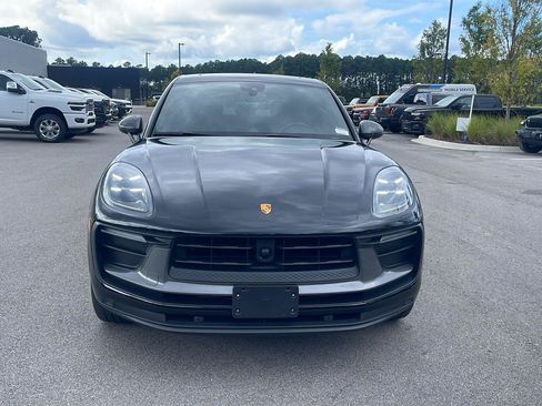 Used 2023 Porsche Macan Turbo AWD/4WD image 2