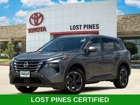 Used 2024 Nissan Rogue SV FWD image 1