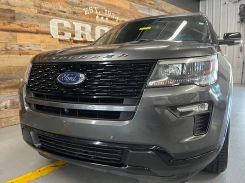 Used 2018 Ford Explorer Sport w/ Equipment Group 401A AWD/4WD image 8