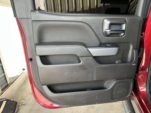 Used 2018 Chevrolet Silverado 1500 LT w/ All Star Edition image 28