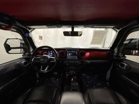 Used 2021 Jeep Wrangler Unlimited Rubicon AWD/4WD image 16