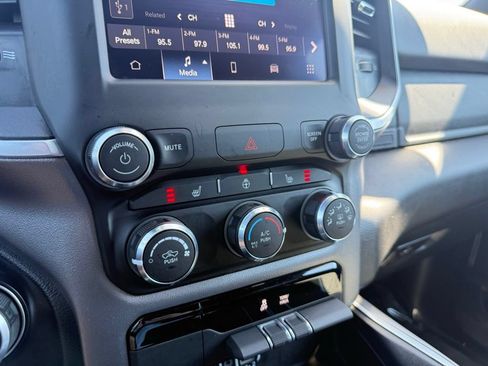 Used 2023 RAM 1500 Big Horn AWD/4WD image 36
