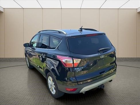 Used 2018 Ford Escape SE w/ SE Sync 3 Package AWD/4WD image 18