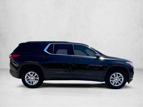 Used 2021 Chevrolet Traverse LT FWD image 5