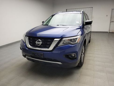 Used 2019 Nissan Pathfinder SV image 15
