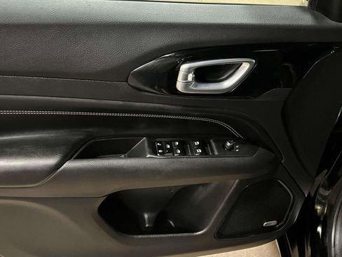 Used 2022 Jeep Compass High Altitude AWD/4WD image 13