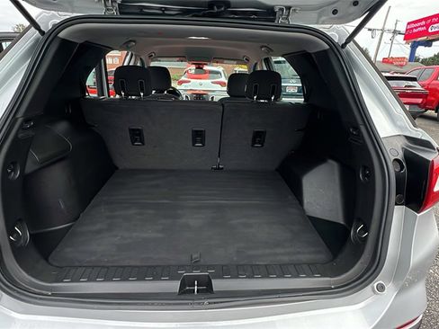 Used 2020 Chevrolet Equinox LS image 10
