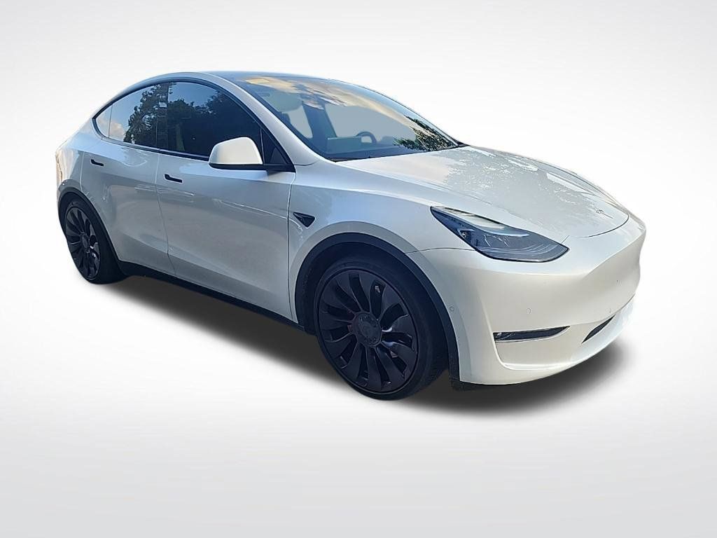Used 2022 Tesla Model Y Performance AWD/4WD image 3