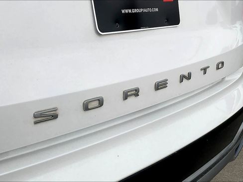 Used 2022 Kia Sorento SX image 27