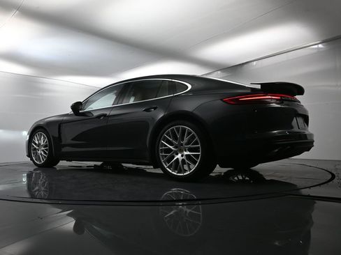 Used 2018 Porsche Panamera 4S image 46