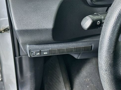 Used 2022 Toyota Corolla LE FWD image 16