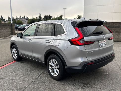 Used 2025 Honda CR-V LX image 7
