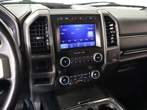 Used 2021 Ford Expedition XLT AWD/4WD image 5