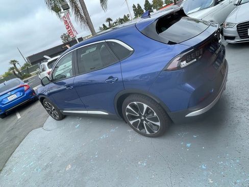 Used 2023 VinFast VF 8 Plus image 24