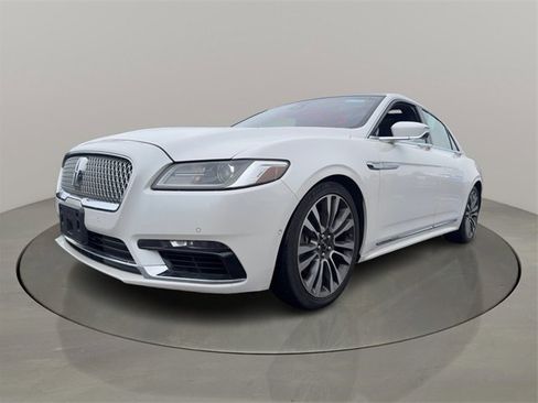Used 2018 Lincoln Continental Reserve image 3