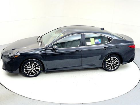 New 2026 Toyota Camry XLE image 11