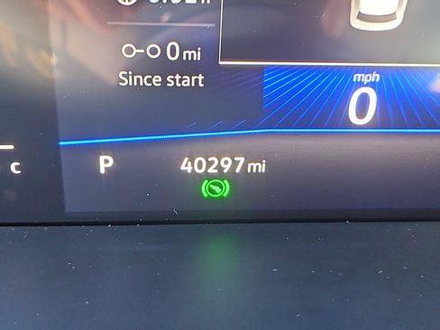 Certified 2023 Volkswagen Taos SE w/ Panoramic Sunroof Package image 6