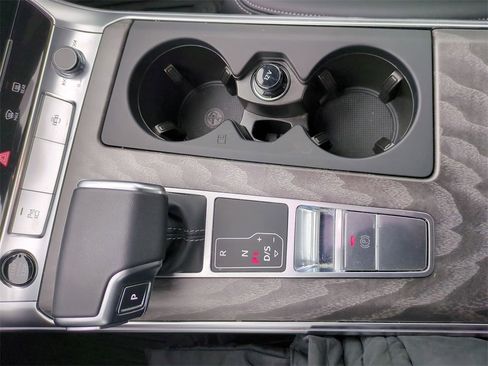 Used 2025 Audi A6 Premium Plus w/ Premium Plus Package image 28