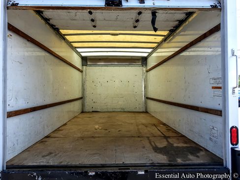 Used 2019 GMC Savana 3500 Extended w/ Driver Convenience Package image 17