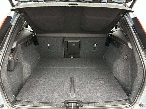 Certified 2023 Volvo XC40 Recharge Ultimate w/ Protection Package Premier image 24