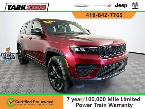 Certified 2023 Jeep Grand Cherokee Altitude AWD/4WD image 1