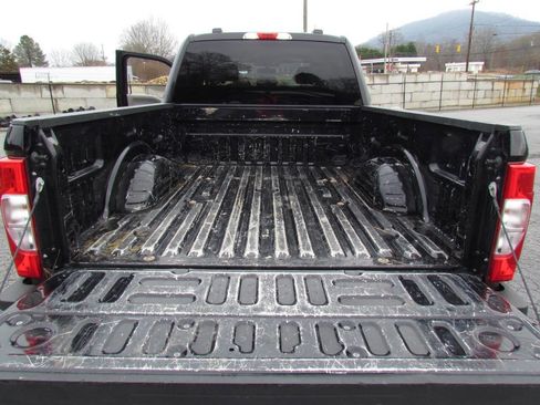 Used 2020 Ford F250 XL w/ STX Appearance Package image 27