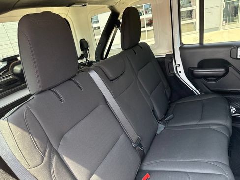 Used 2020 Jeep Wrangler Unlimited Sport S AWD/4WD image 40