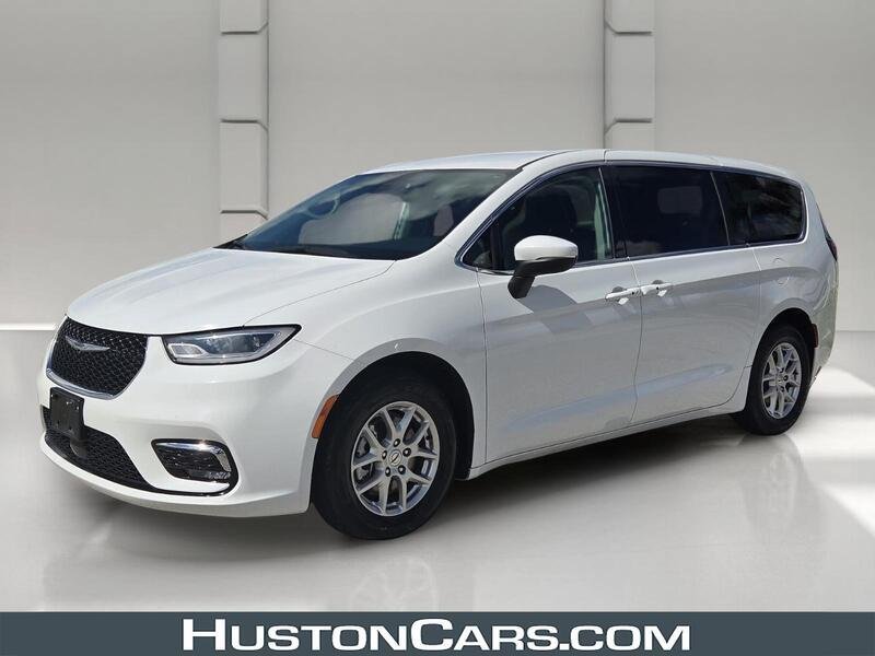 Certified 2023 Chrysler Pacifica Touring-L FWD image 1