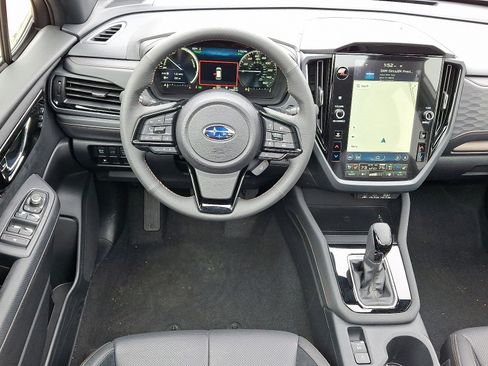 Certified 2025 Subaru Forester Touring w/ Touring Package AWD/4WD image 16