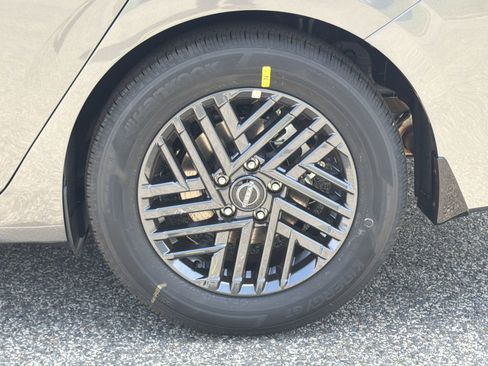 New 2026 Nissan Sentra SV w/ SV Convenience Package FWD image 28