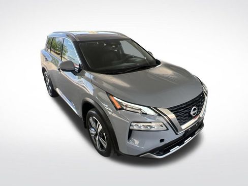 Used 2023 Nissan Rogue SL AWD/4WD image 39